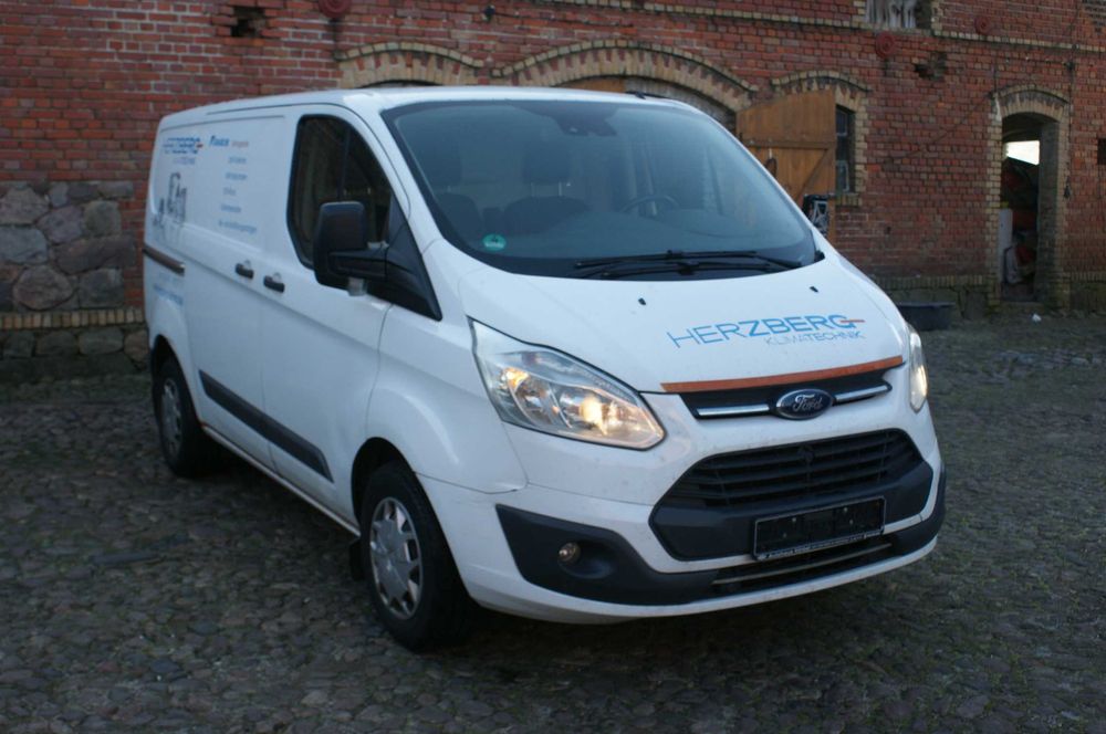 Ford Transit Custom 2.0 TDCi 131KM Klimatyzacja Kamera Tempomat Hak