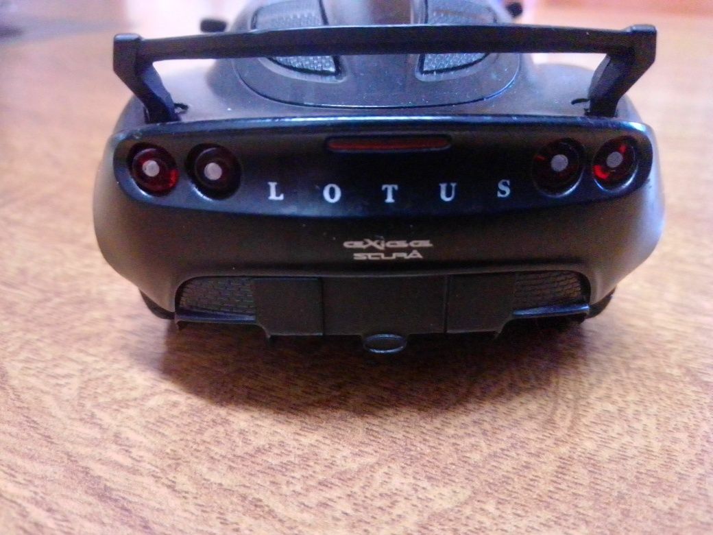 Miniatura Lotus Exige Secura