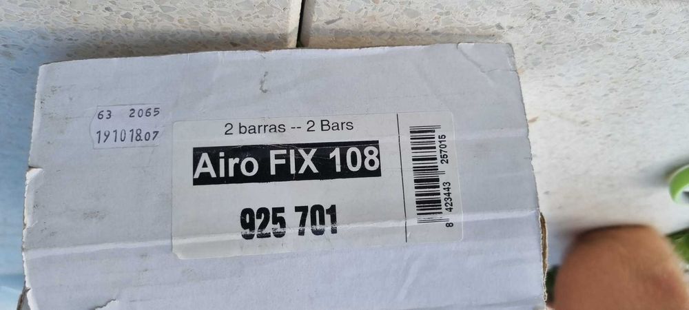 Megane 4 bagażnik dachowy Cruz Airo FIX 108 cm srebrne 925-701