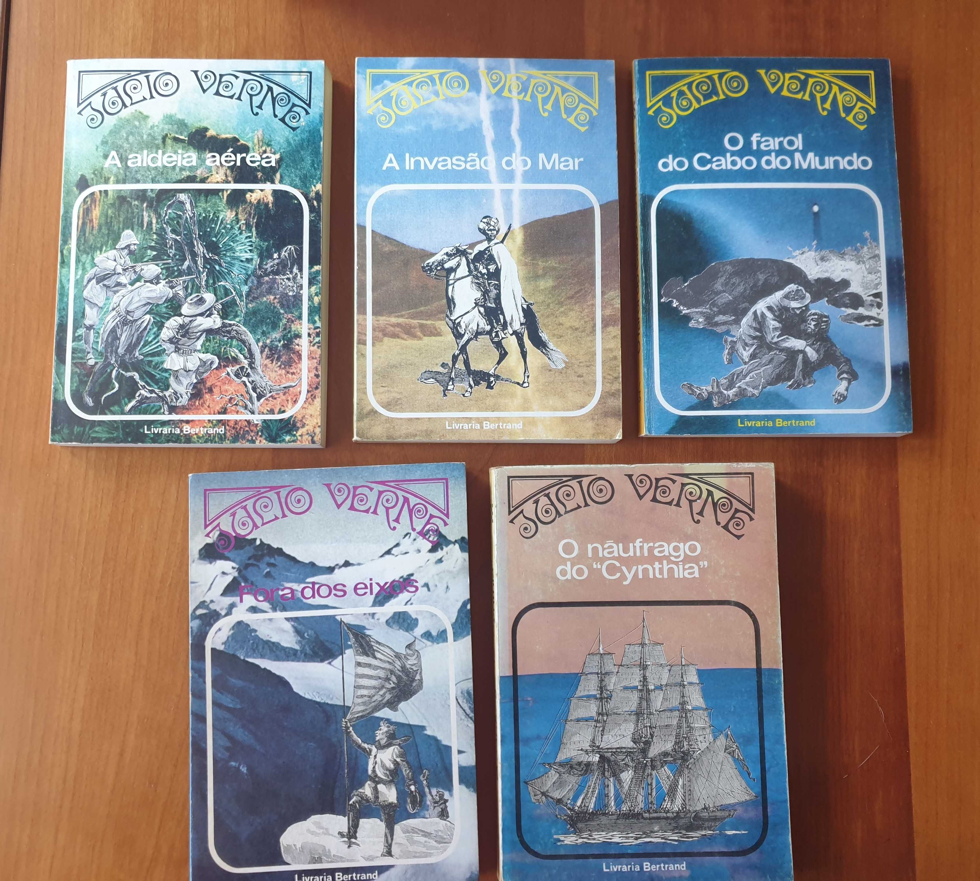 Lote 26 volumes de Júlio Verne