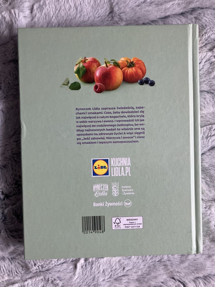 Zestaw książek Lidl kuchnia zdrowie jedzenie warzywa owoce