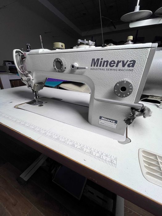 Minerva M0201JD Промислова швейна машинка з крокуючою лапкою