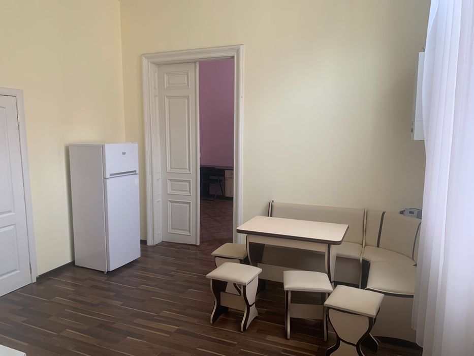 Продаж 1 кім квартири ЦЕНТР міста, вул. Січових Стрільців