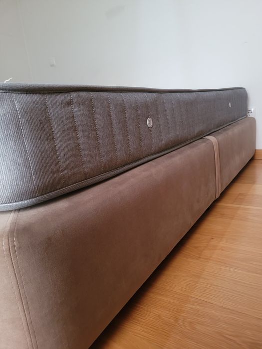 Cama + colchão 160cm x 190cm