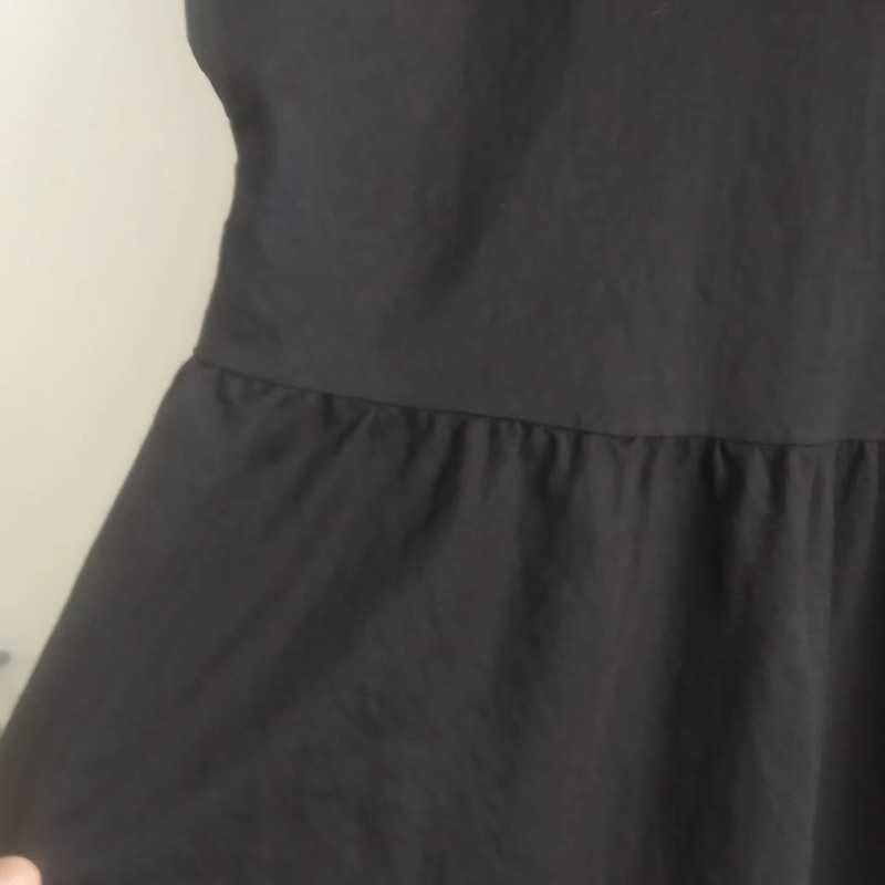 Czarna sukienka z wiskozy z dekoltem w serek 42 XL