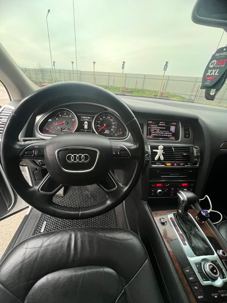 Продам Audi Q7 2012 року в ідеальному стані