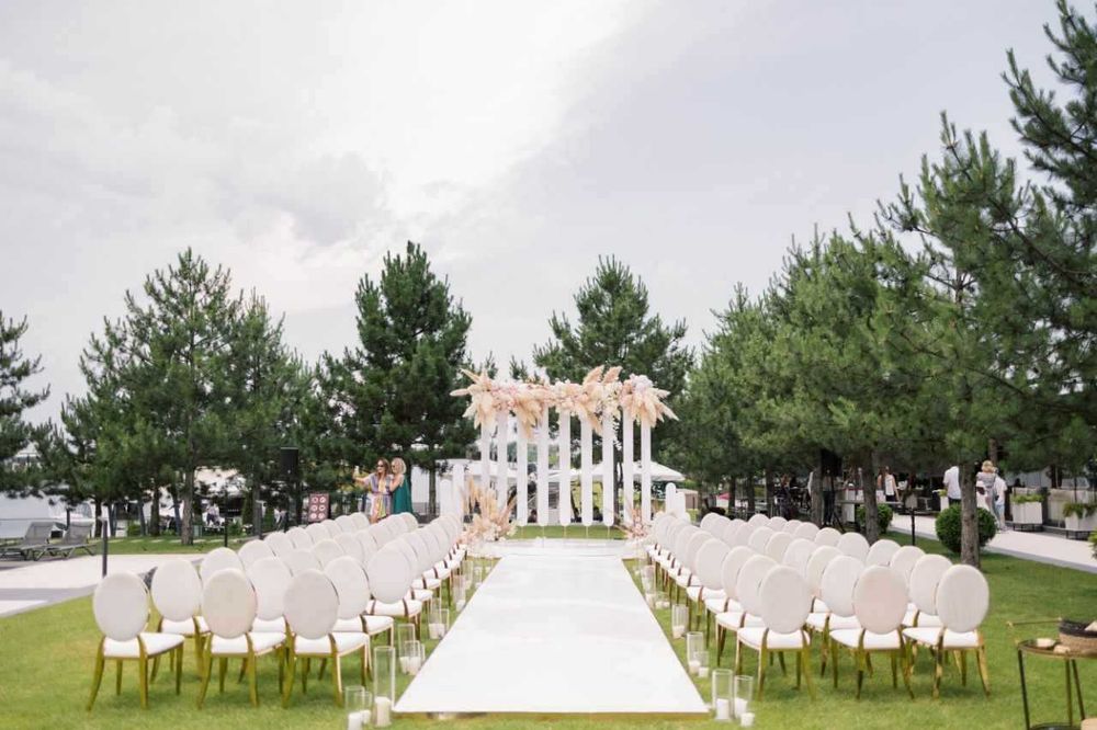 Оренда! Стільці Мілан на Ваше свято 200 грн