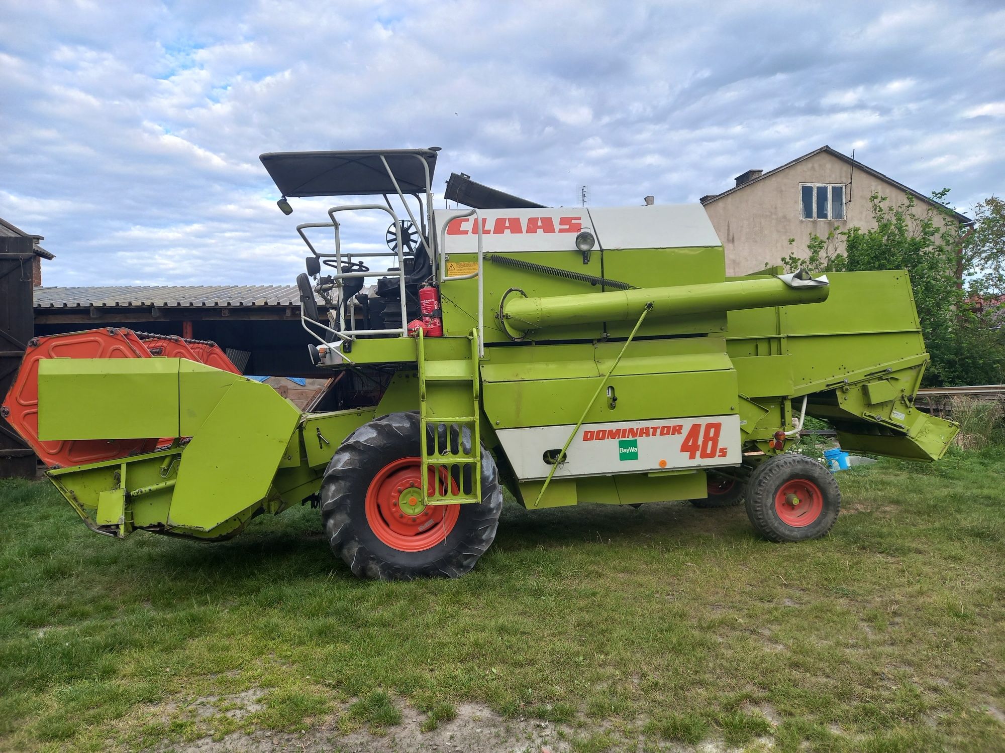 Claas Dominator 48S