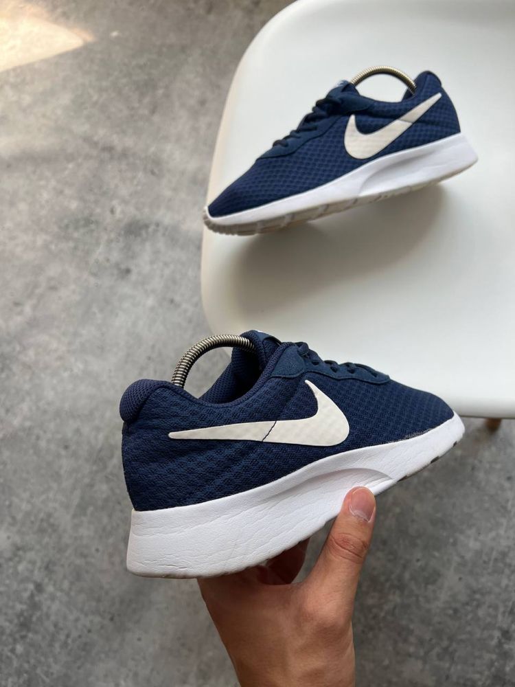Оригінальні жіночі кросівки Nike Tanjun 38 (24см) Як Нові!
