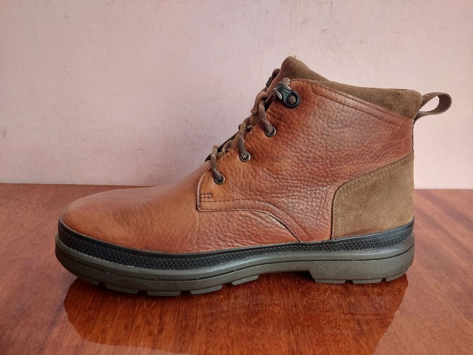 Черевики clarks на gore tex оригінал 

Стан класний 

Розмір по бірці: