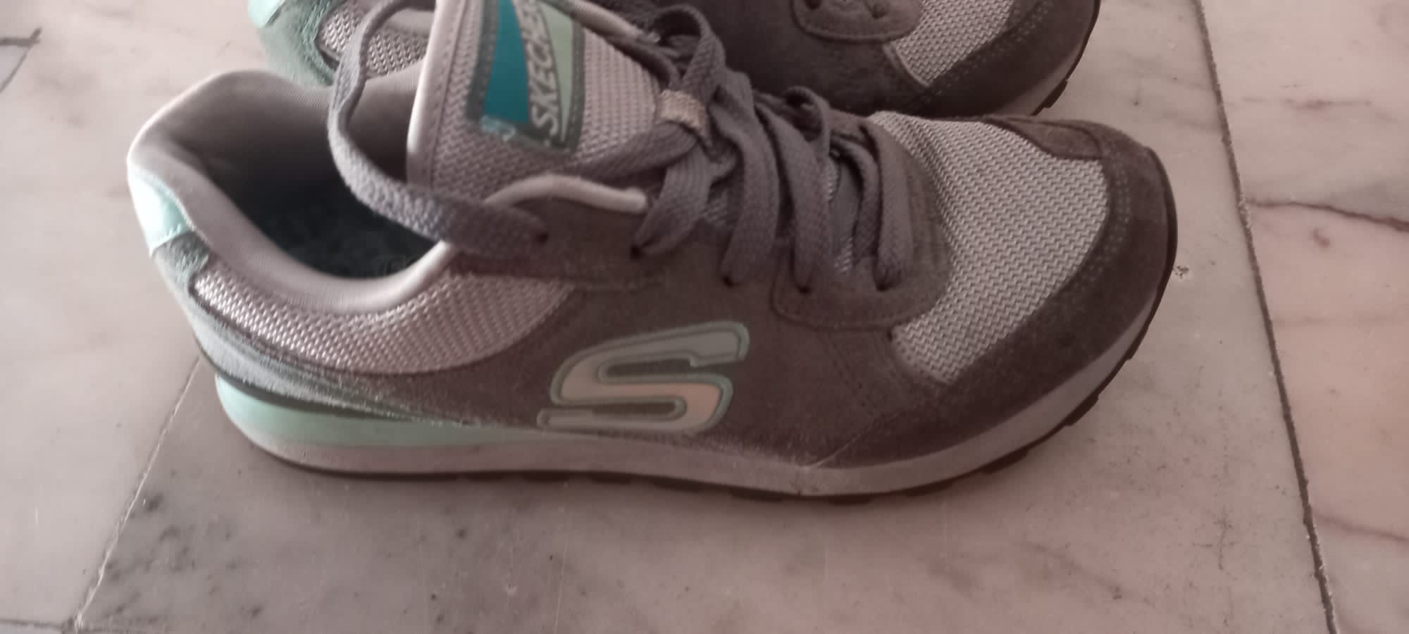 Tenis skechers 36