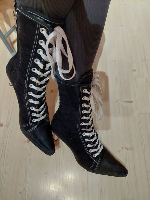 Zimowe trampki na obcasie, ocieplane kożuszkiem