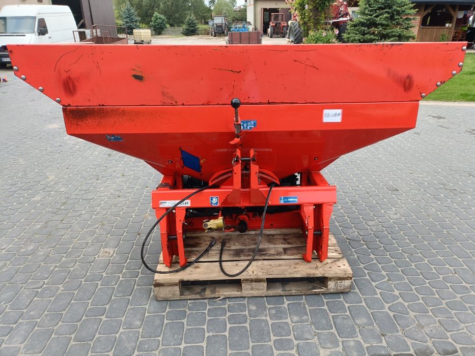 Rozsiewacz nawozów rauch kuhn MDS 19.1 2000kg 15m