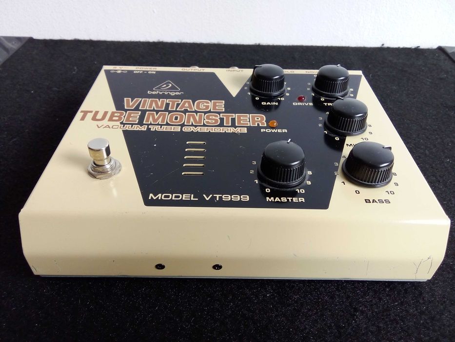 BEHRINGER Vintage Tube Monster VT999