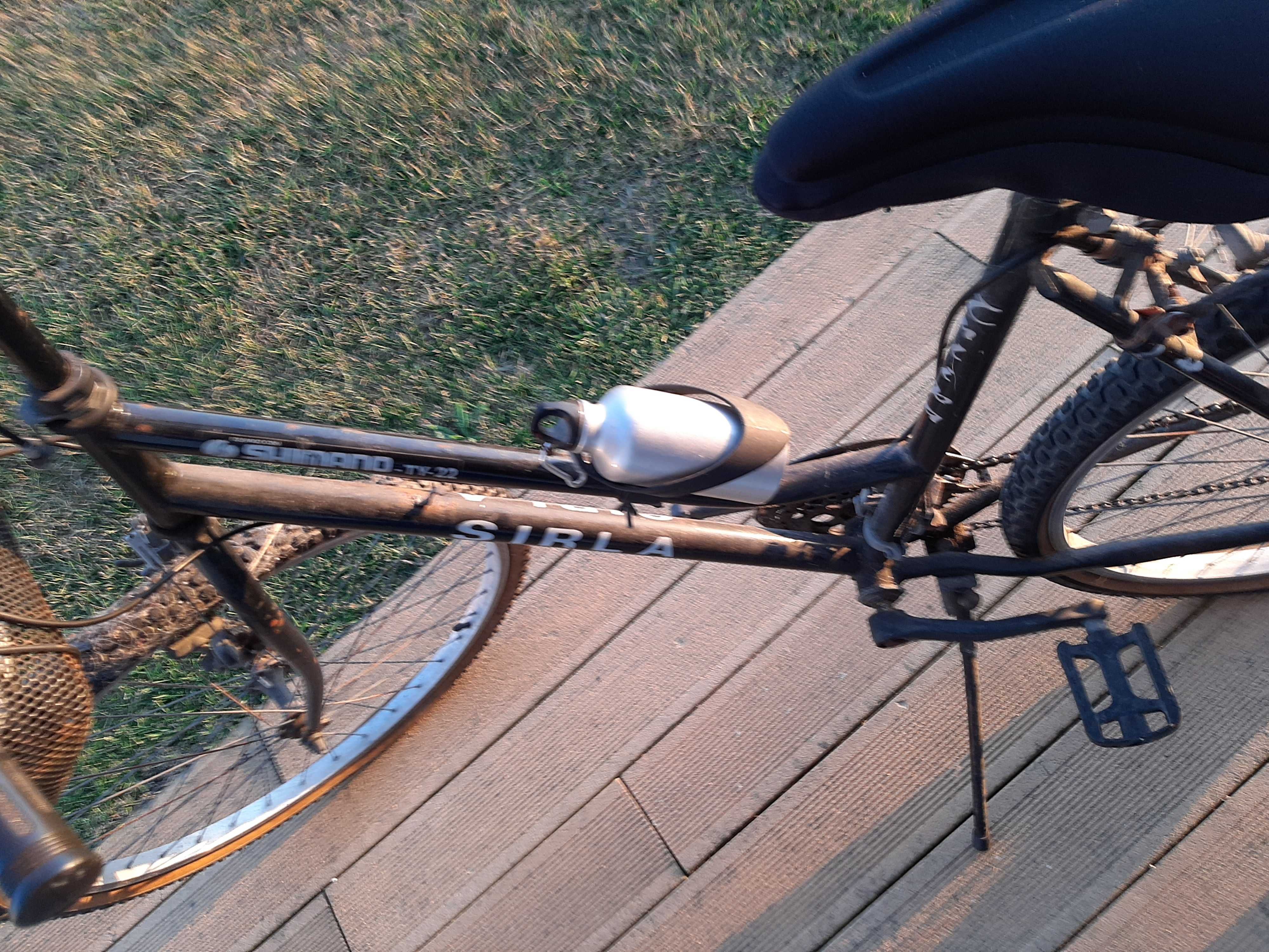 Bicicleta Sirla com equipamento Shimano