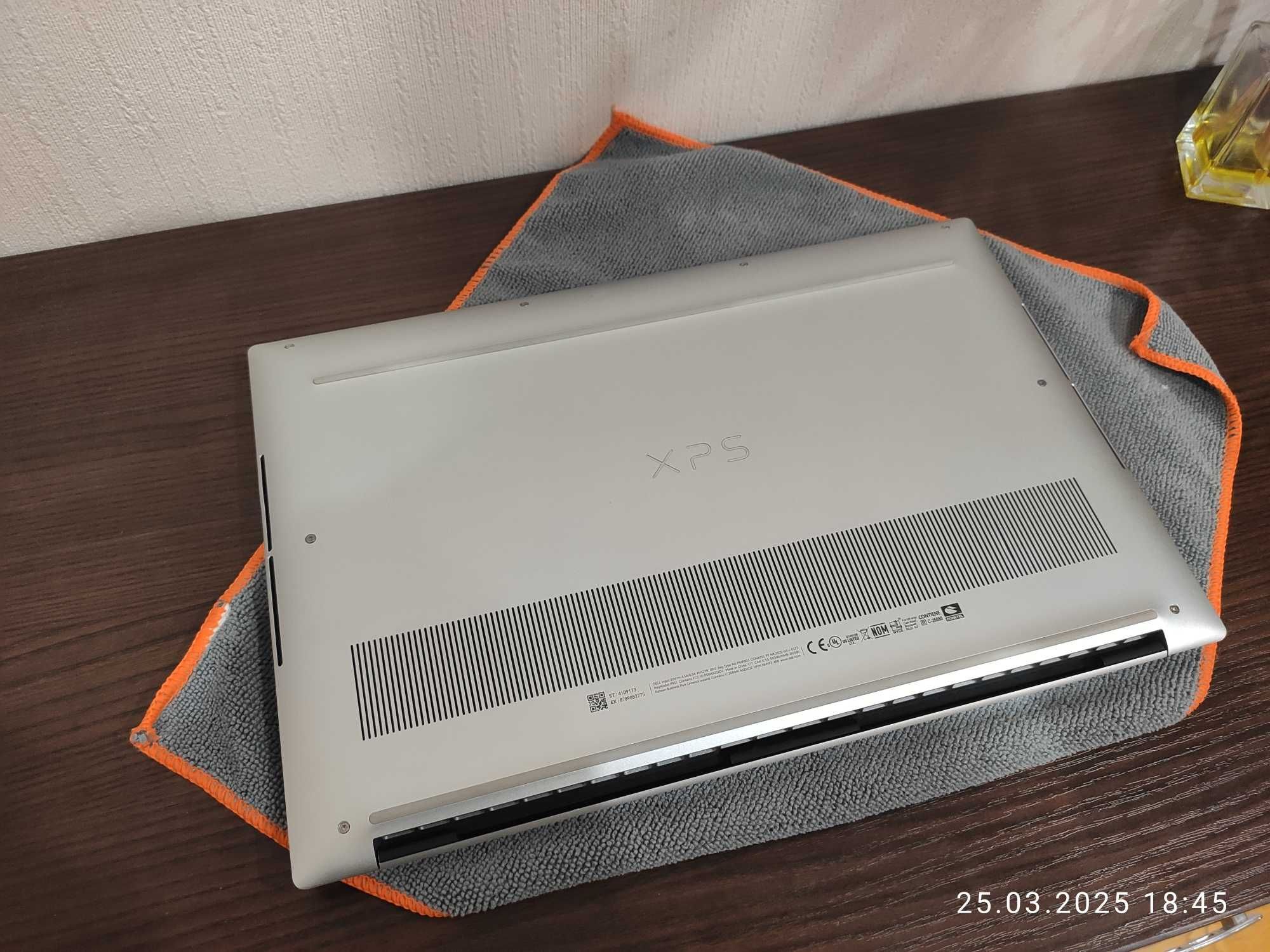 Dell XPS 9520 (Core i7-12700H / 16GB DDR5 / RTX 3050TI / 1 TB SSD)