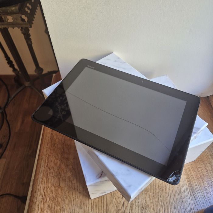 Планшет ASUS на запчастини