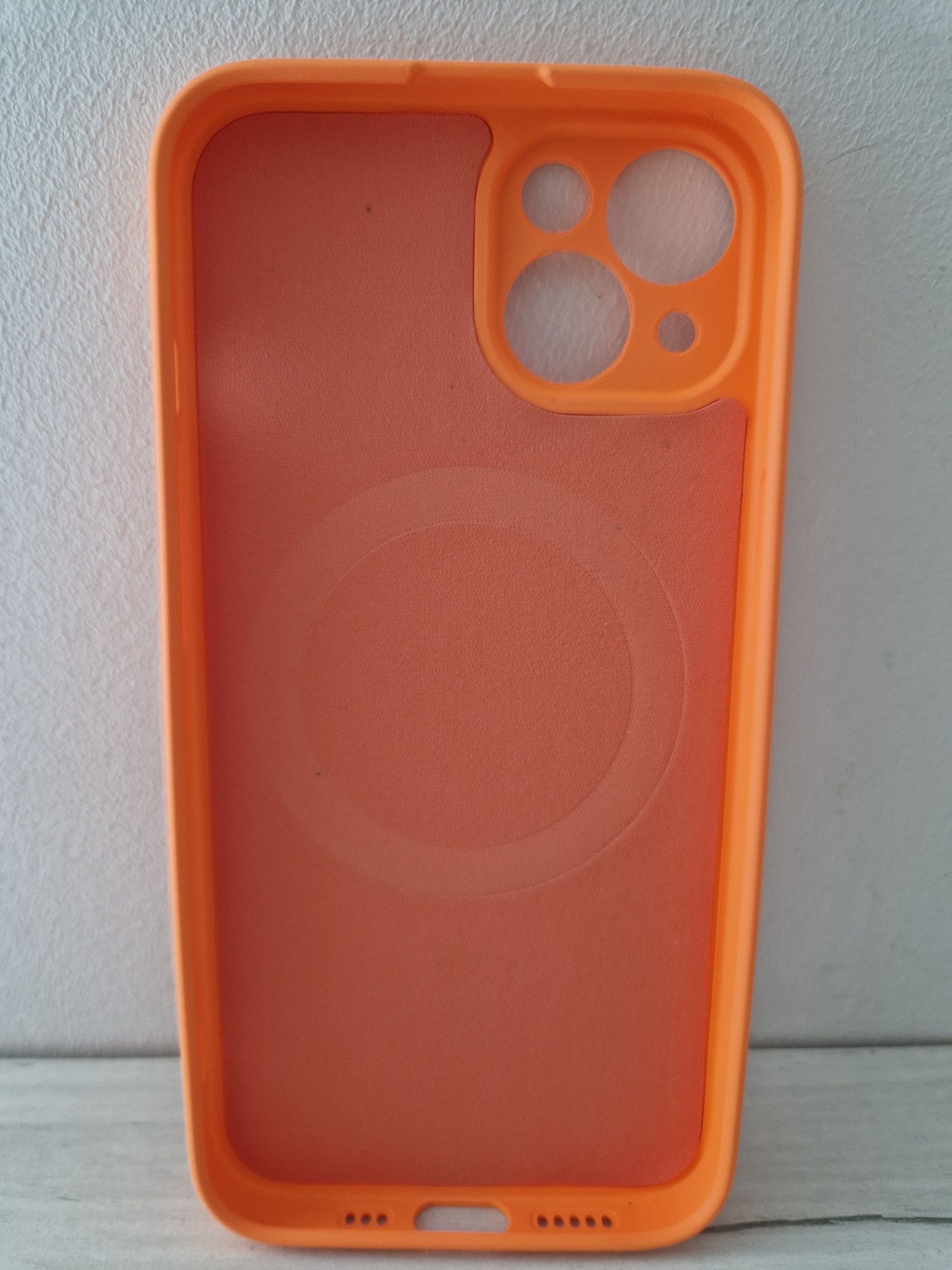 TEL PROTECT MagSilicone Case do Iphone 13 Pomarańczowy
