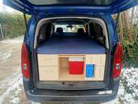 Zabudowa kempingowa camper box