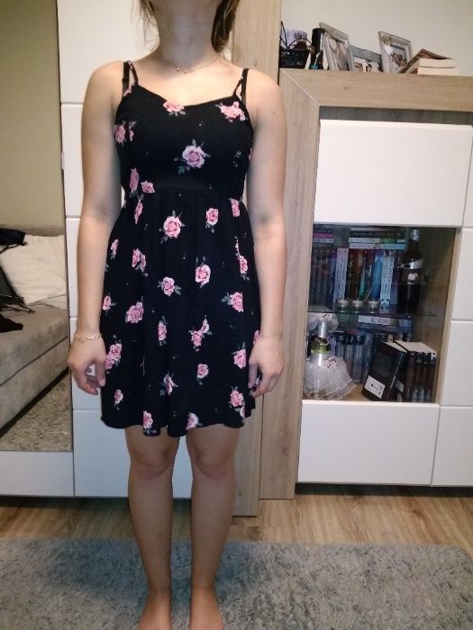 czarna letnia sukienka w kwiaty h&m 34/xs