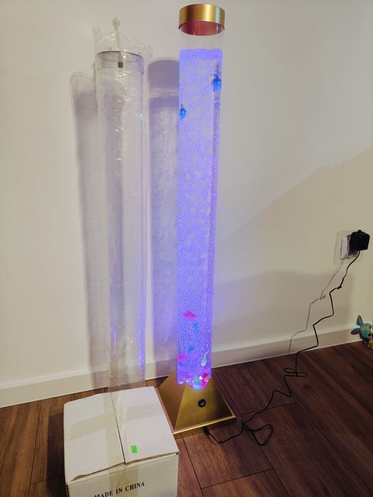 Kolumna wodna  z diodami LED i rybkami, 110cm średnica 10.5cm