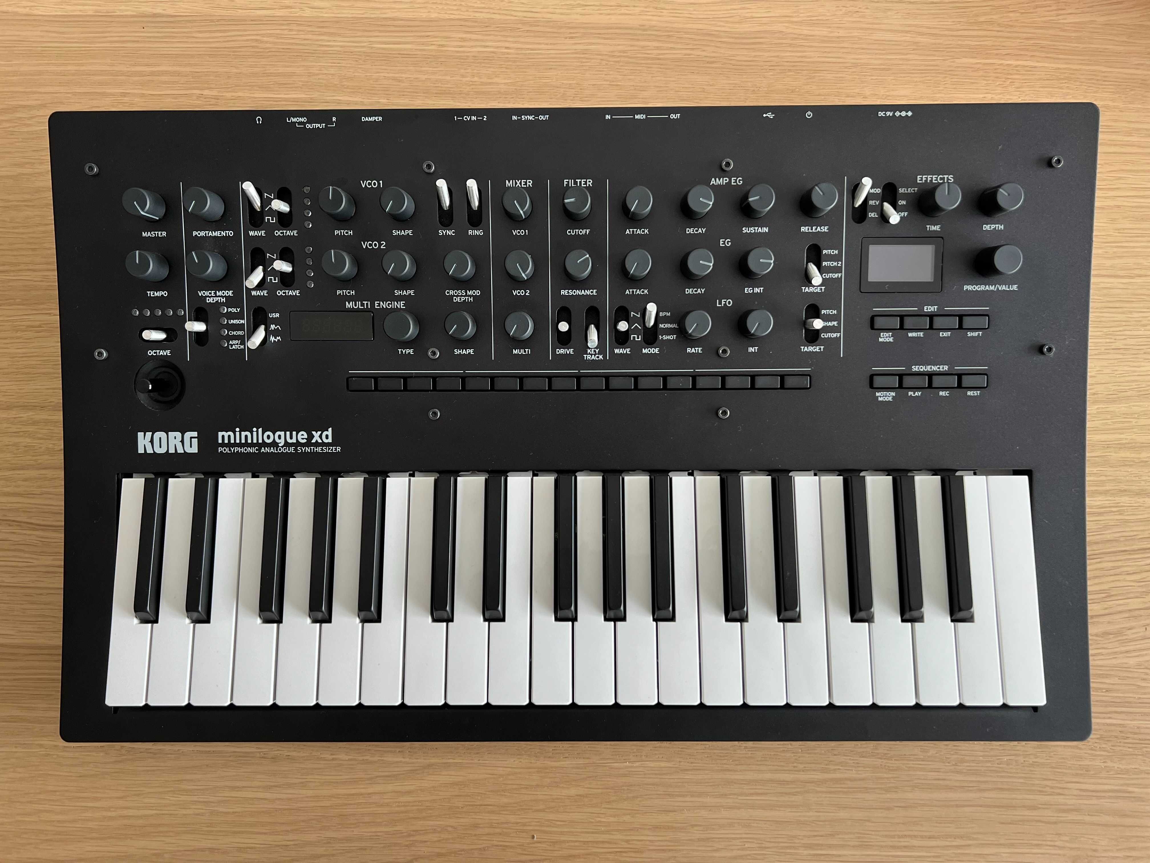 Korg Minilogue XD synth