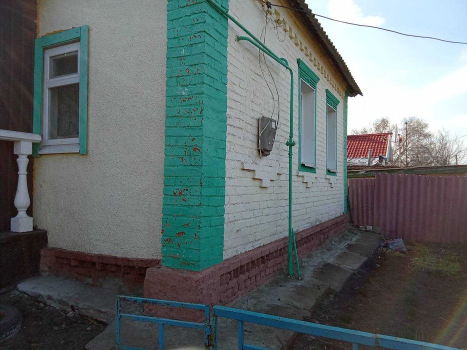 Продам дом с газом и удобствами