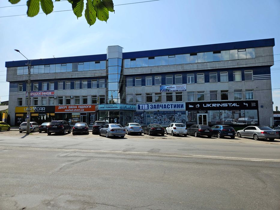 Оренда магазин + склад в м.Луцьку по вул. Рівненській, 48