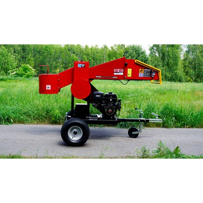 rozdrabniacz gałęzi rębak remet wiertnica młot wypożyczalnia wynajem