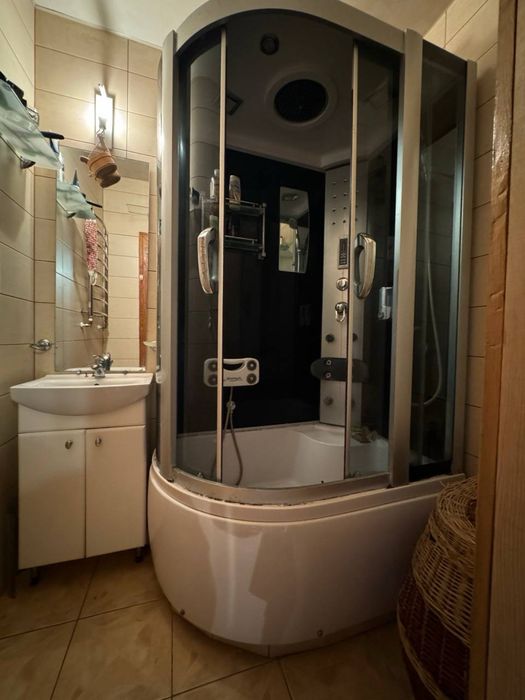 Затишний заміський будинок із каміном та атмосферою мисливського дому!