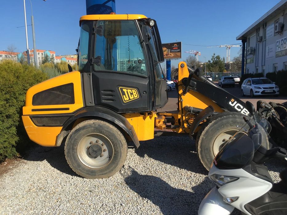 JCB 409 T4  Sprzedam JCB 409 T4