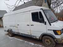 Бус мерседес в продажі