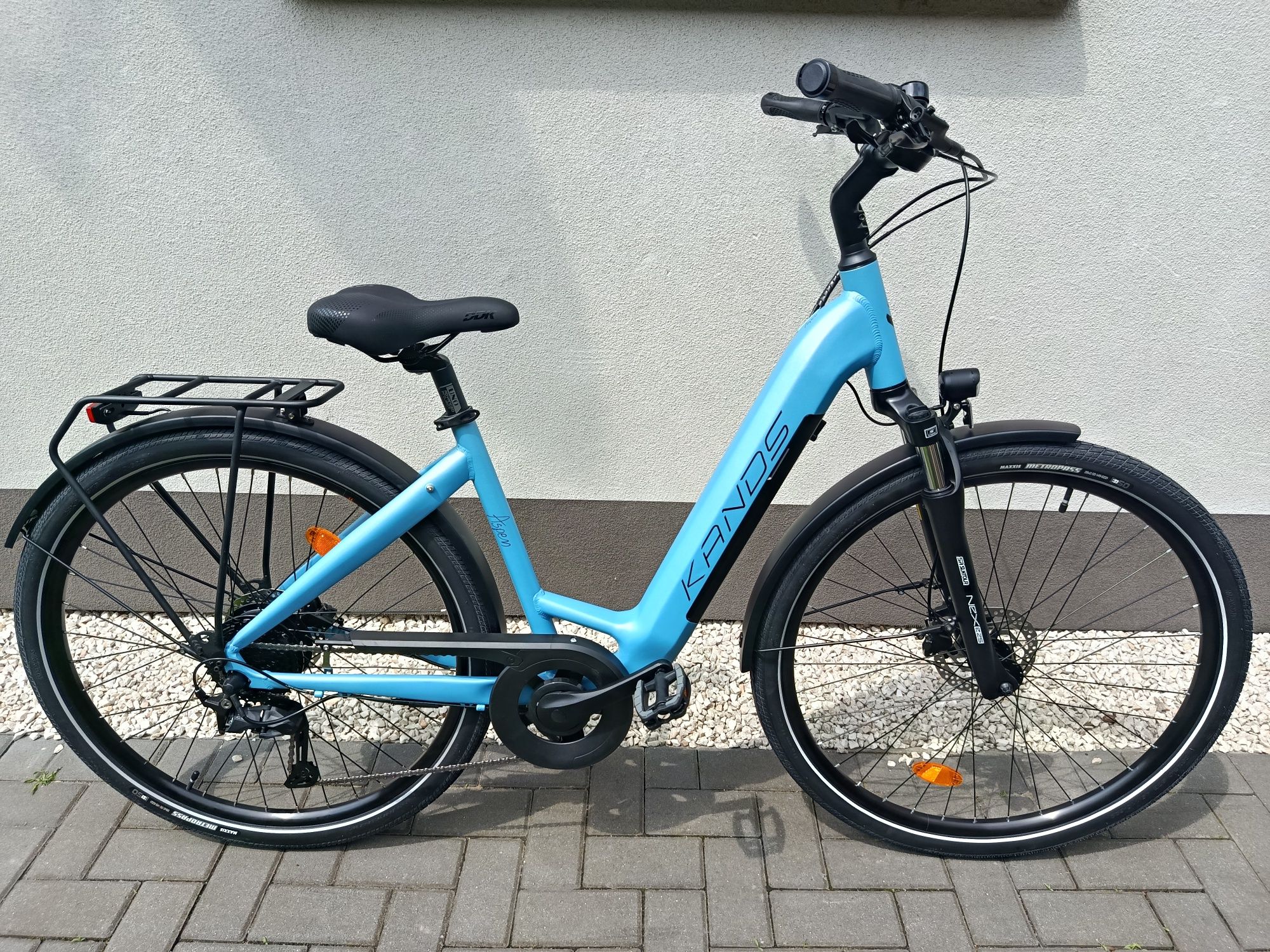E-bike Kands Aspen 28 błękitny mat 18 250W 14Ah Cues 1x9 nowy sklep