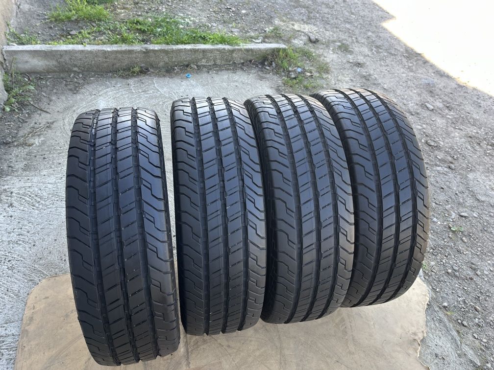 Резина Шини як Нові 22 рік 225. 215/70/15C R15 Cоntinental 4 шт.