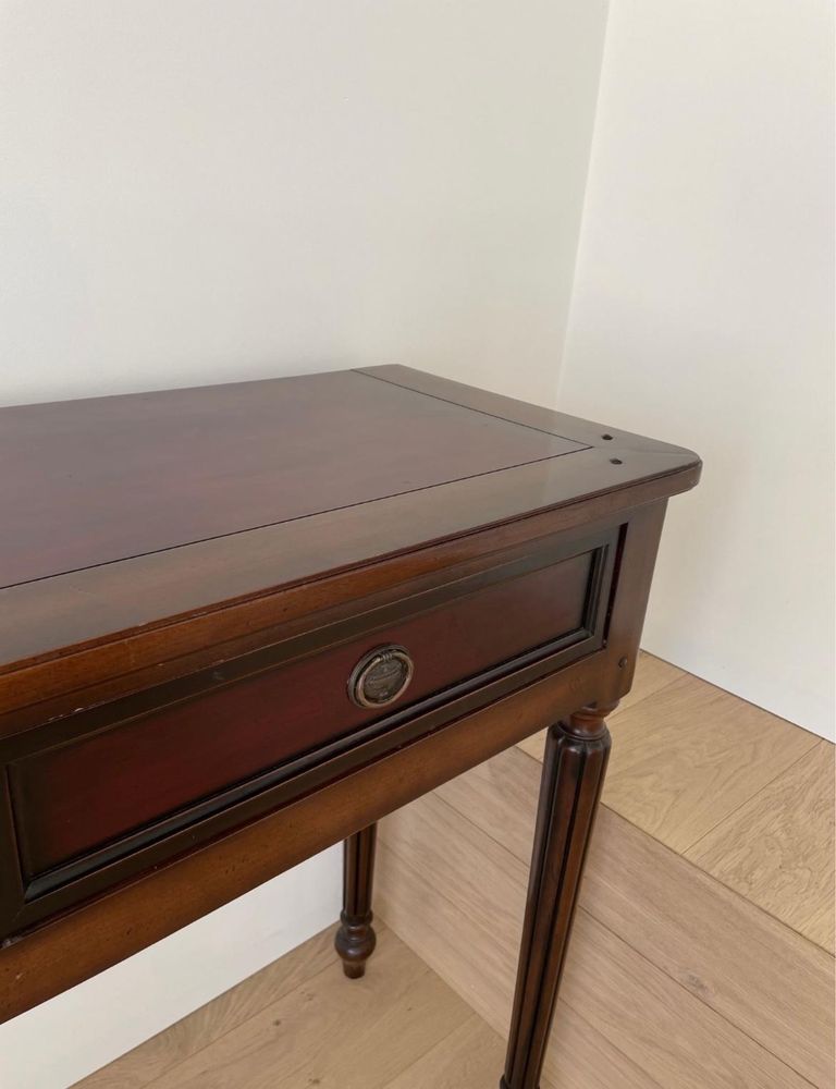 Comoda / aparador / consola