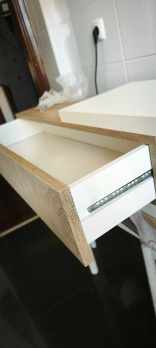 Aparador de entrada( para parede)