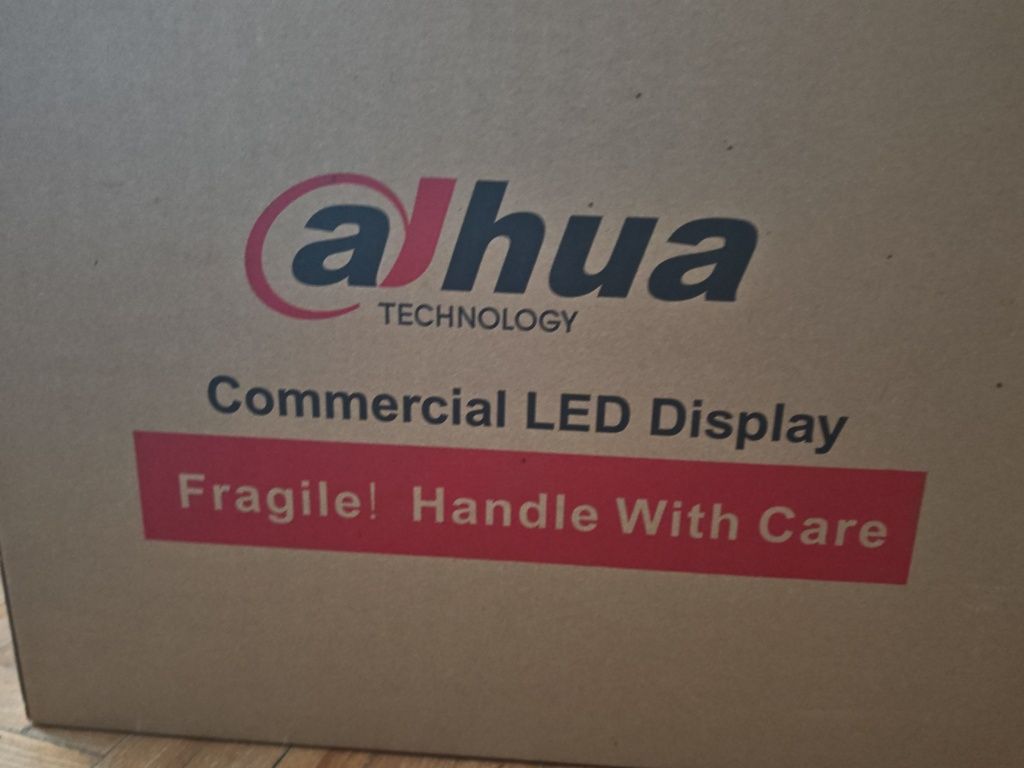 Dahua LM24-B200B Ekran do systemu CCTV