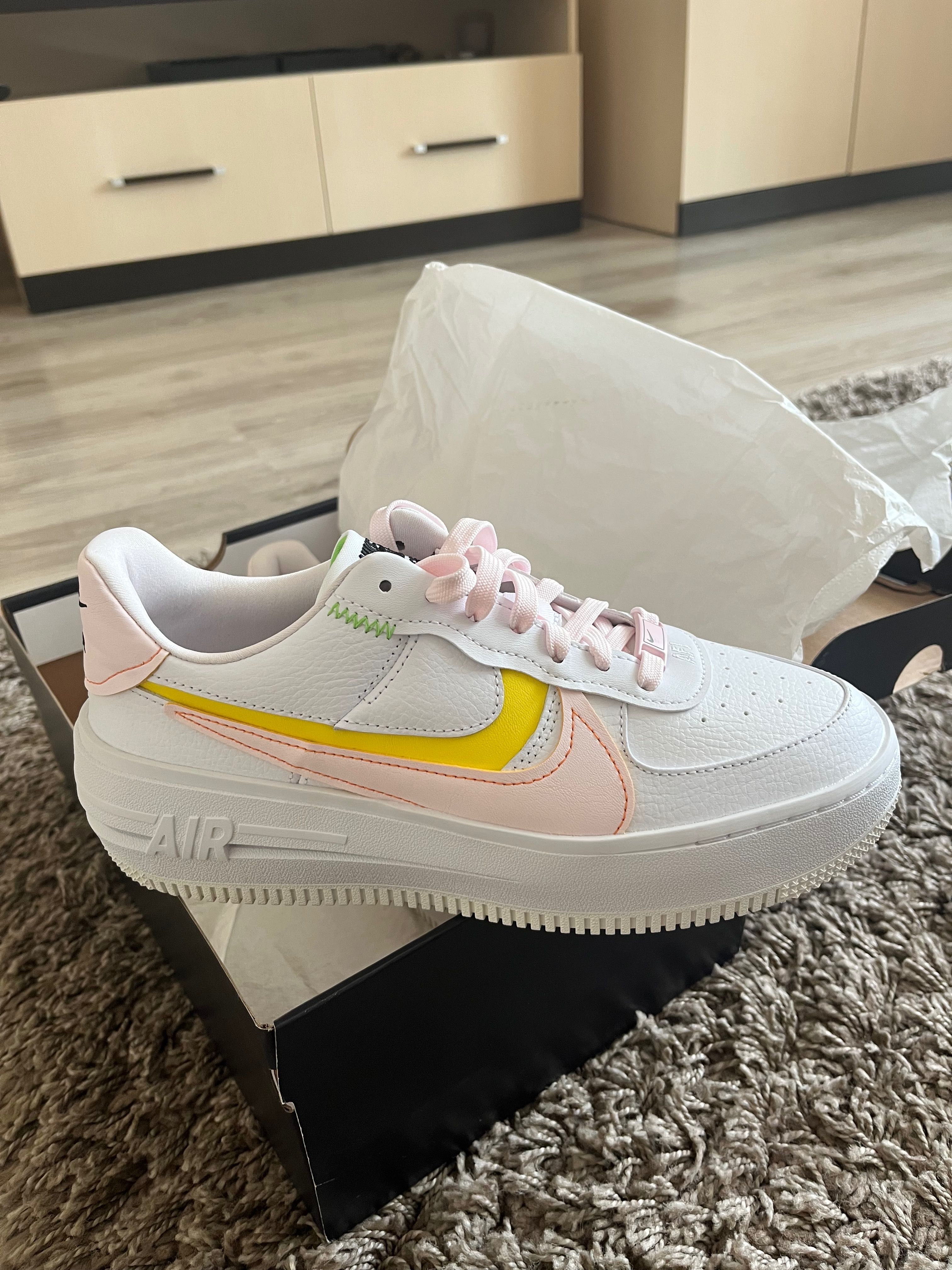 Кросівки NIKE оригінал