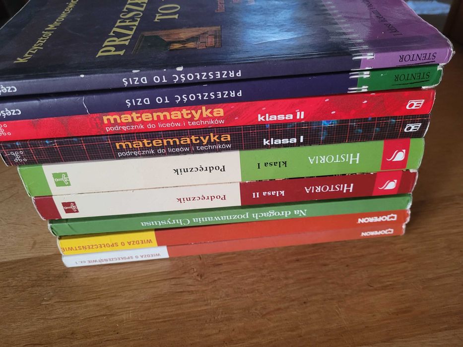 Podręczniki liceum, technikum, komplet 10 sztuk