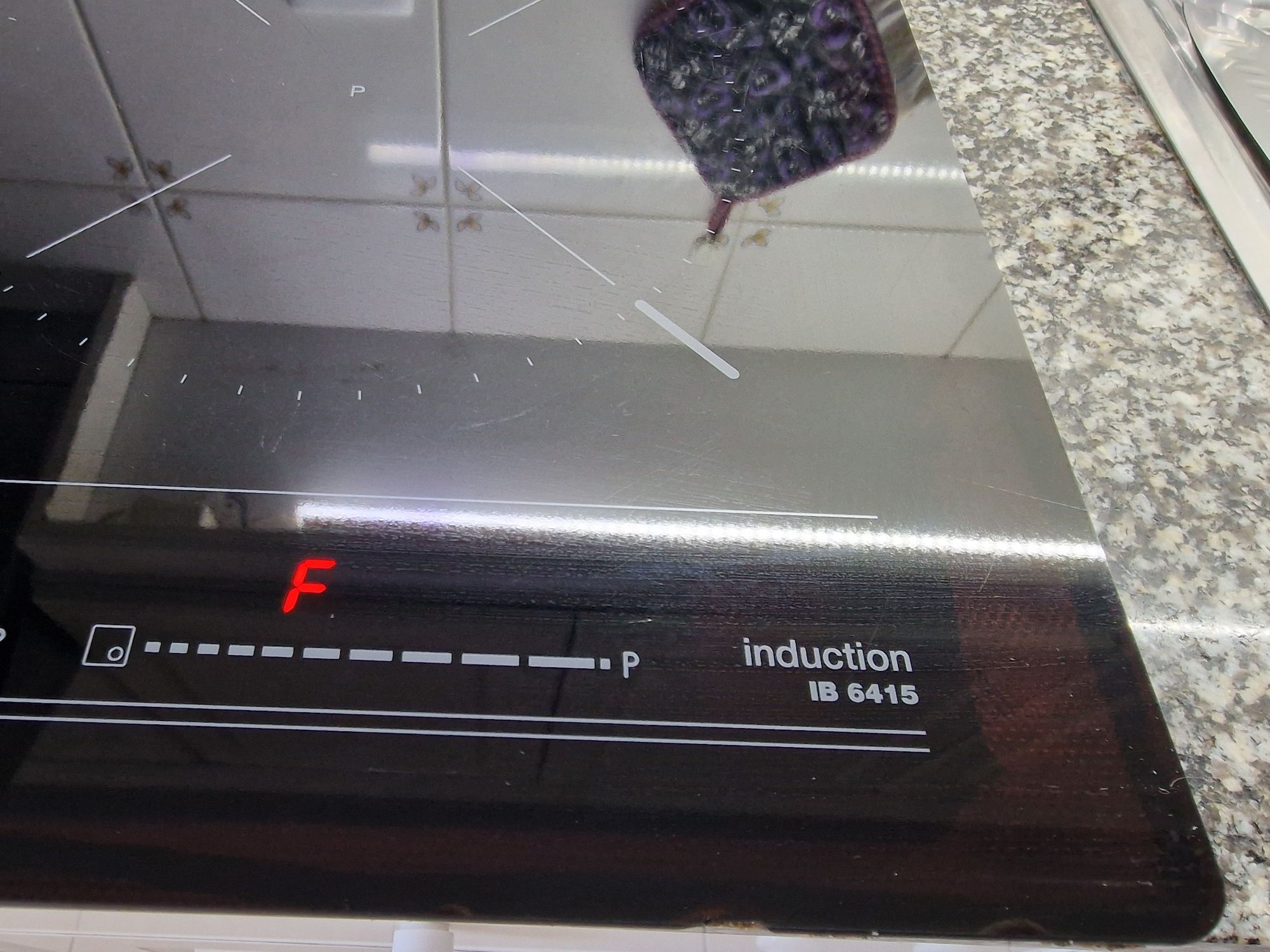 Placa de Indução TEKA IB 6415  - Com Avaria