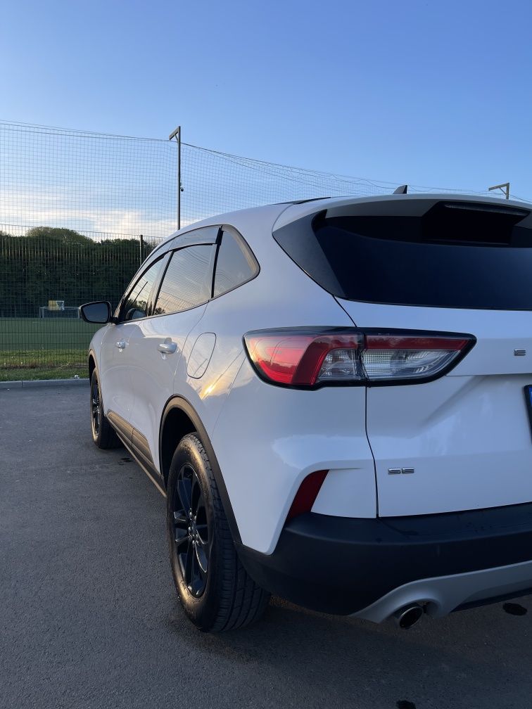 Ford escape Hybrid AWD 2020