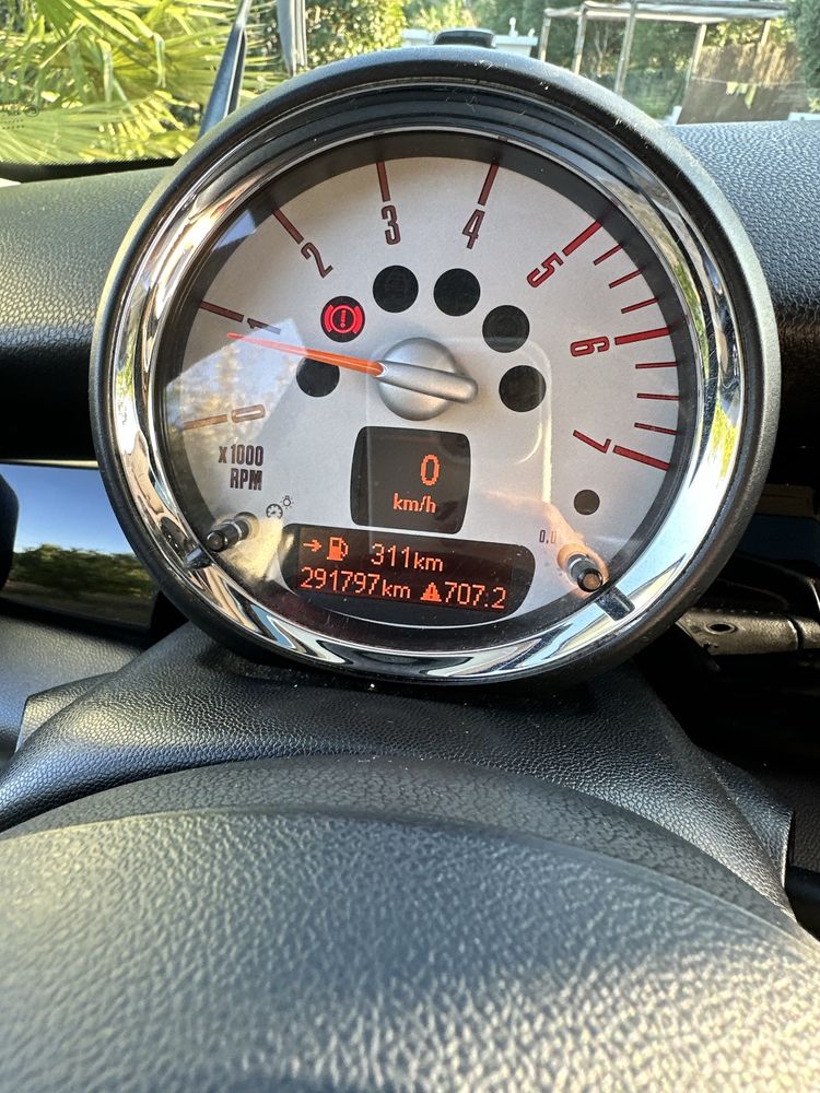 Mini Cooper D    1.6 motor BMW