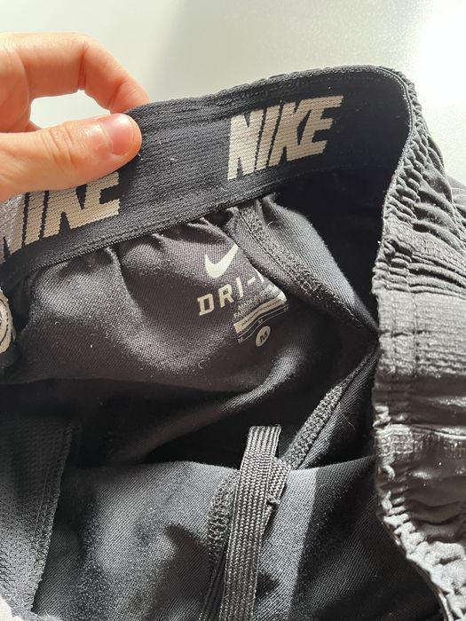 широкі вінтажні штани від Nike Dry-Fit на утяжках