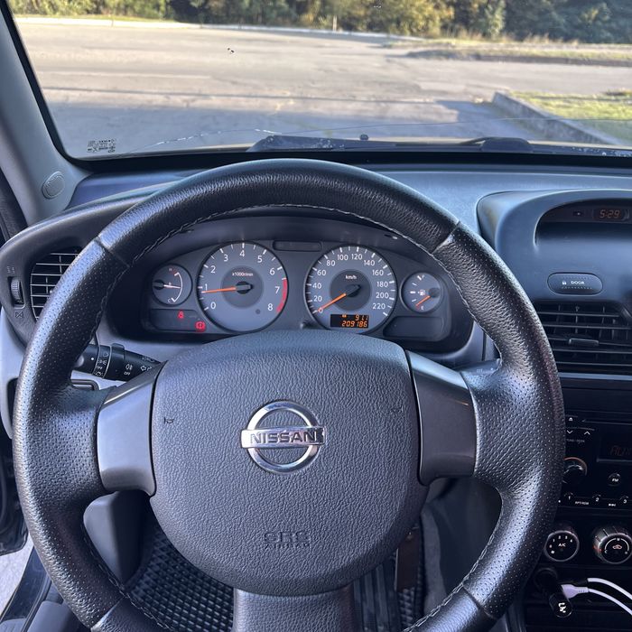 Nissan Almera 1.6 2008