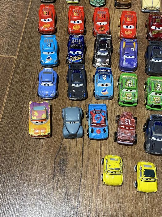 Disney Pixar Cars Mini Racers