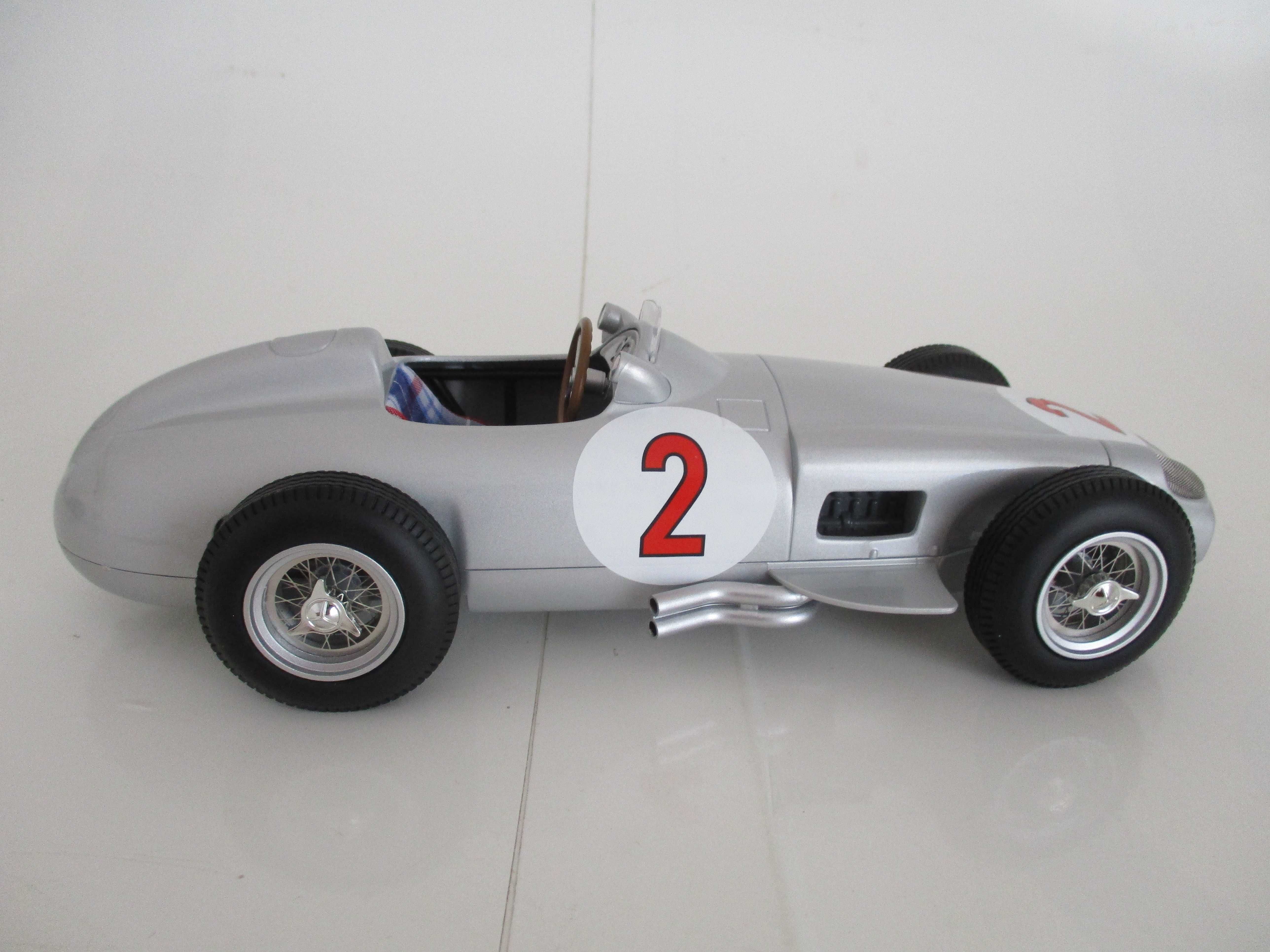Miniatura MERCEDES-BENZ W196 
Formula  1