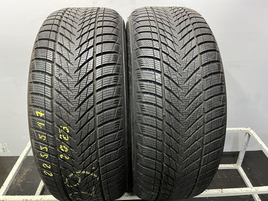 225/55/17 101V Goodyear Ultra Grip Performance
