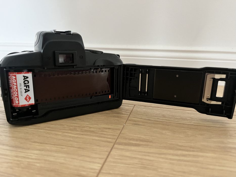 Aparat Canon z obiektywem