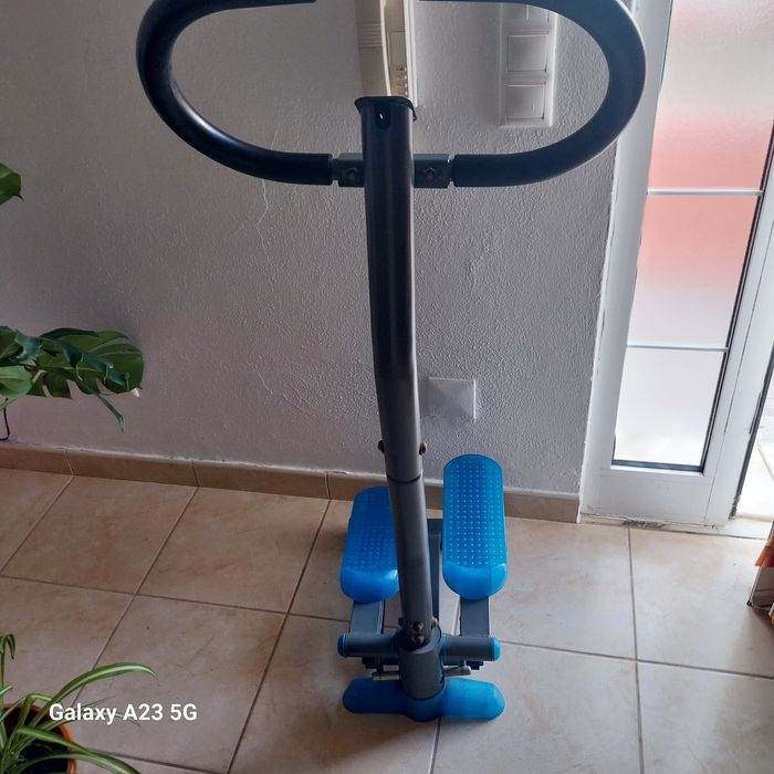 Aparelho para treinar pernas