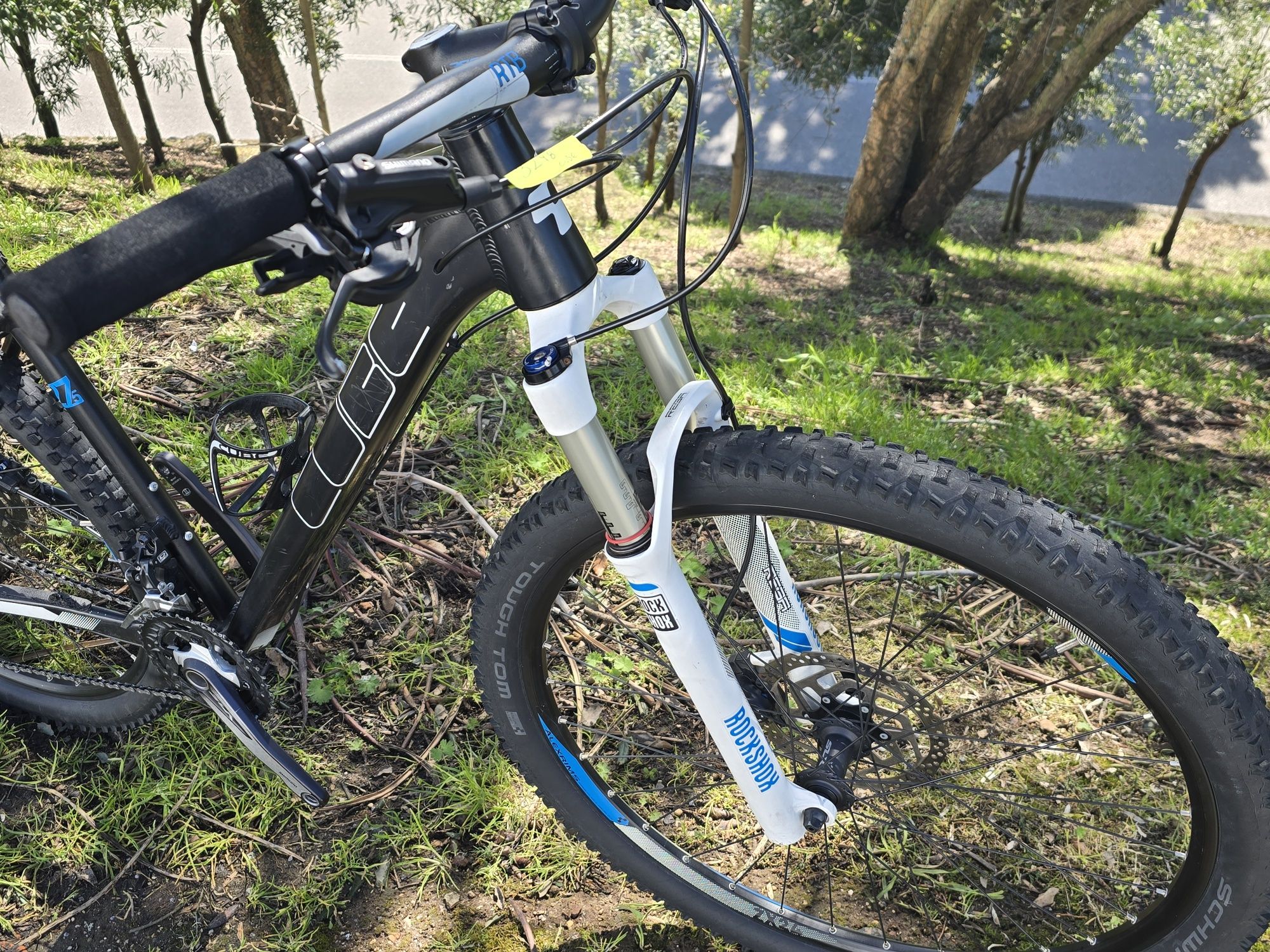Btt 27.5 com rock shox reba